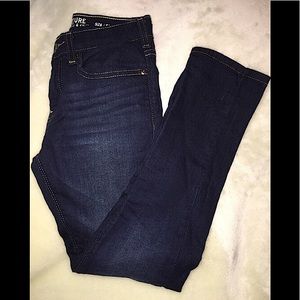 Levi’s “Signature Skinny”